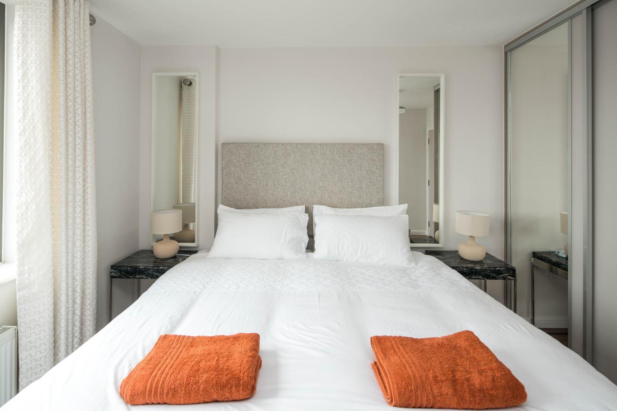 Canning Town -2 Bed Luxury Apartment London Eksteriør billede