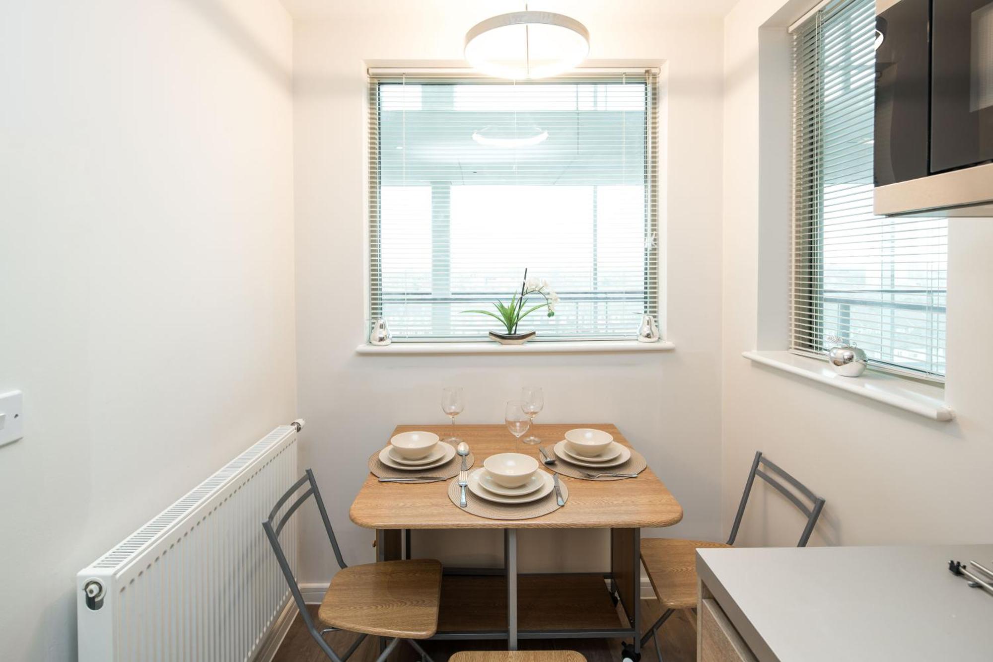 Canning Town -2 Bed Luxury Apartment London Eksteriør billede